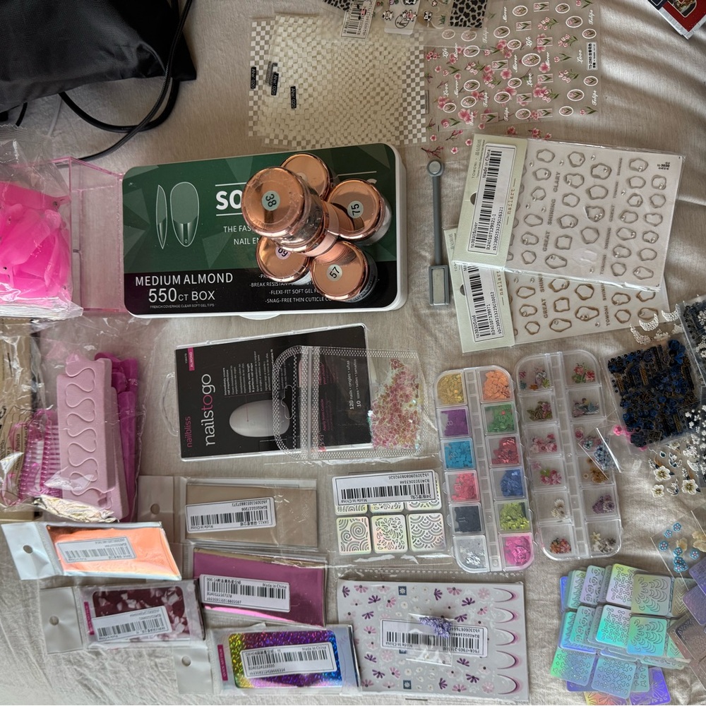 Nail Art Supplies Kit with Assorted Colors